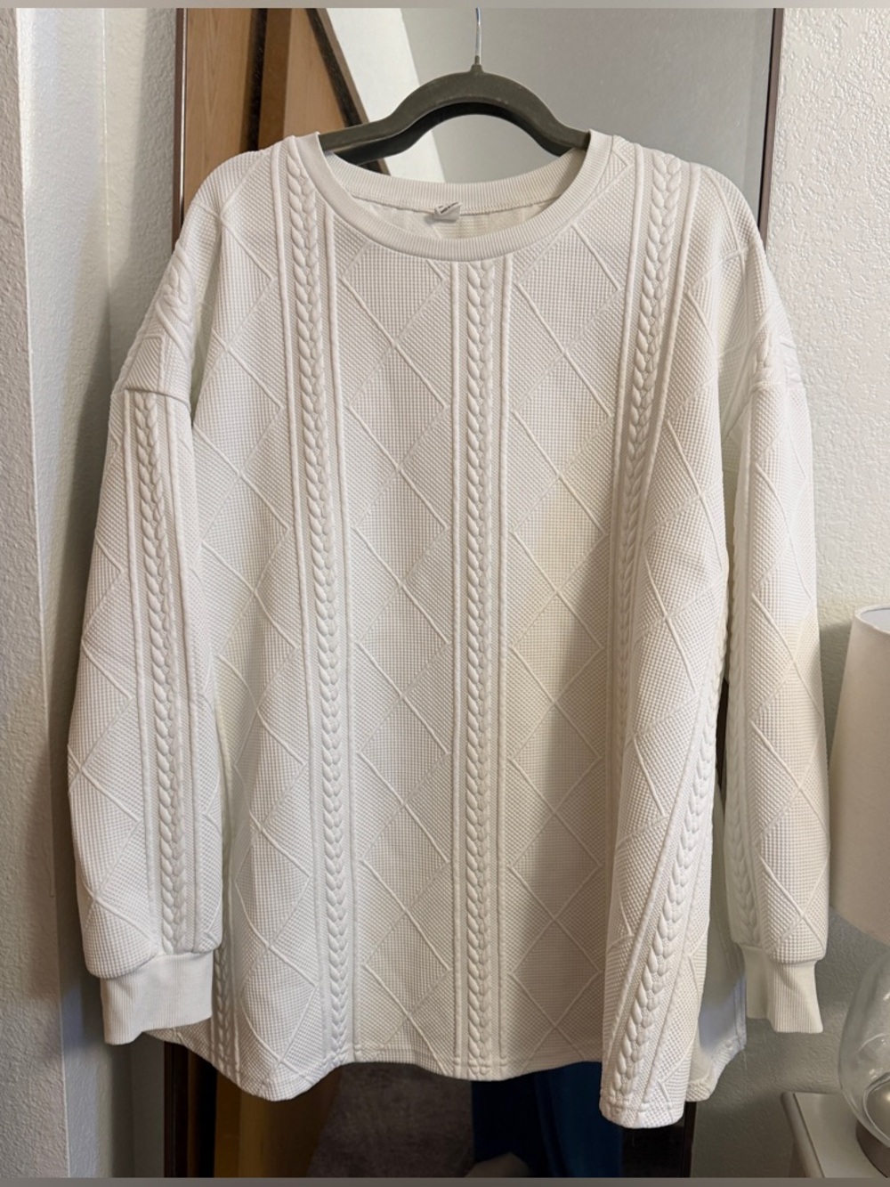 White Pullover